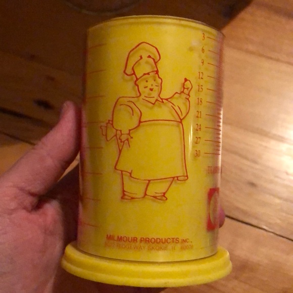 Plastic Measuring Cup Bundle - Picture 4 of 9